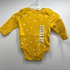 NWT Yellow Heart Thermal Onesie Snap 3-6 M White